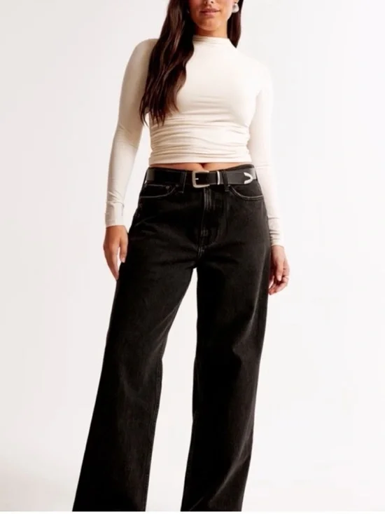 Abercrombie Mid Rise Slouchy Jeans - Picture 1 of 14